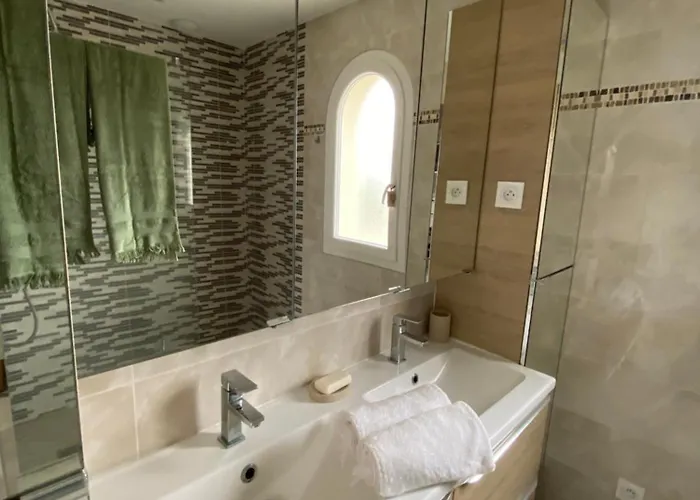 Moana Lagune 4 Chambres, 4 Salles De Bain, Piscine Privative Chauffee A 30 Degres Toute L Annee, Balneo, Terrain De Petanque Prive, Ping-pong * サン・シプリアン