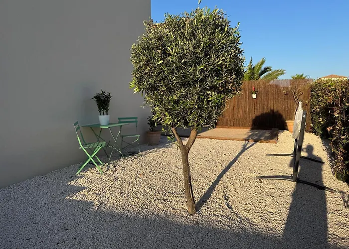 Moana Lagune 4 Chambres, 4 Salles De Bain, Piscine Privative Chauffee A 30 Degres Toute L Annee, Balneo, Terrain De Petanque Prive, Ping-pong וילה סן סיפריאן